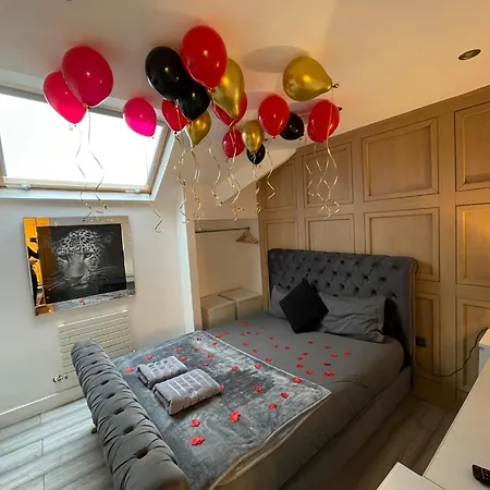 Hendham House - Near Etihad Stadium, Coop Live Arena, Ao Arena, Piccadilly Train Station & Centre