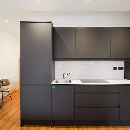 Afflecks By The Heim アパート