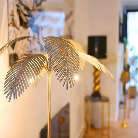 Super King Penthouse Minutes From Arndale Centre - Pass The Keys