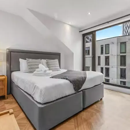 Super King Penthouse Minutes From Arndale Centre - Pass The Keys 4* מנצ'סטר