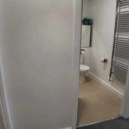 Stylish In Vibrant Salford, Manchester! Manchester