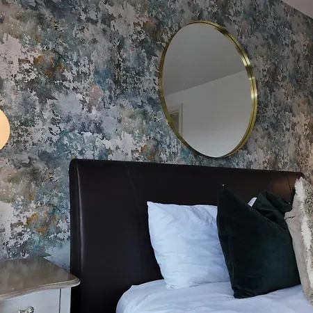 Stylish In Vibrant Salford, Manchester! Apartman