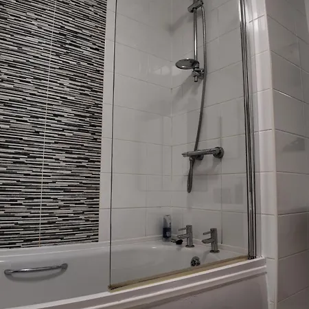 Stylish In Vibrant Salford, Manchester! Apartman