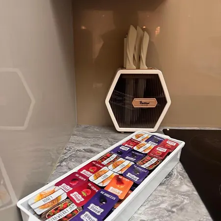 Luxury 6 Bed Near Centre With Cinema & Games 5 Bathrooms *