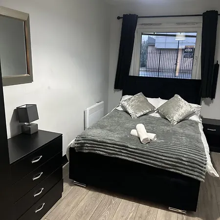 Suite-dreamz-mcr Apartman