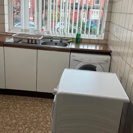 Komegloba Exquisite * マンチェスター