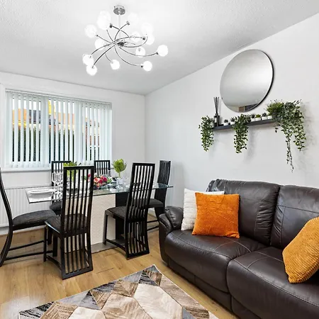 Comfy 3bedroom Getaway Manchester