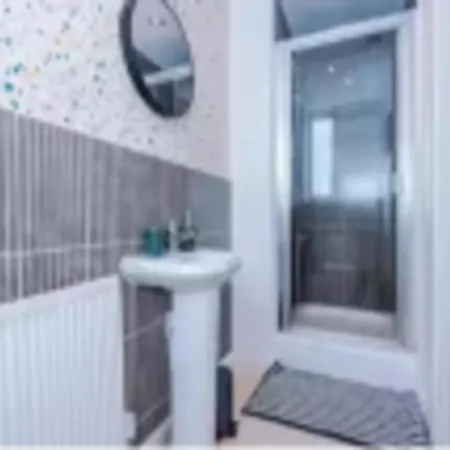 Large Escape On - Parking - Garden Holiday home *