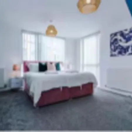 Stylish House In With Pool Table