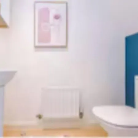 Stylish House In With Pool Table *