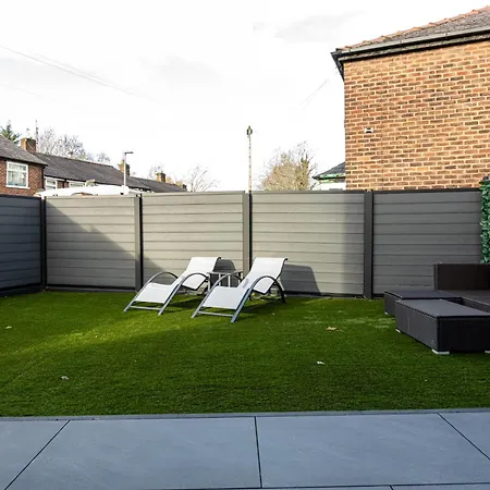 Modern 5-bed Ev Centre 10 Min