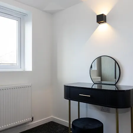 Modern 5-bed Ev Centre 10 Min *