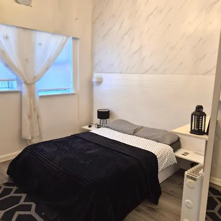 Apartamento Stylish Close To Centre And 5mins Walk To Heaton Park!