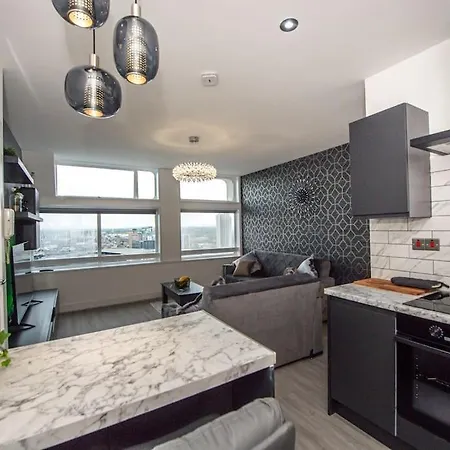 *superb Location* 20th Floor Manchester