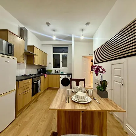 Cityside Walk To Etihad Stadium Sleeps 5 * Manchester