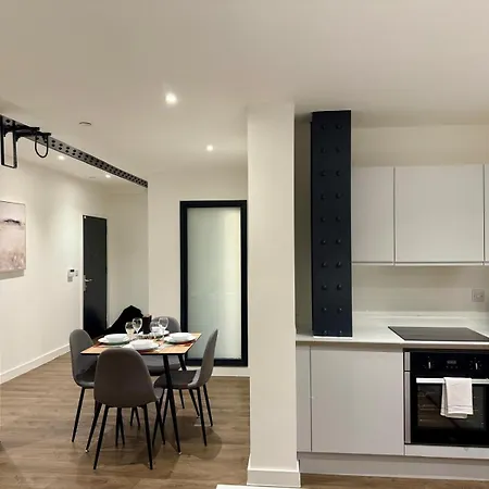 Apartment Converted Ancoats Mill - Walk To Victoria - Pass The Keys *