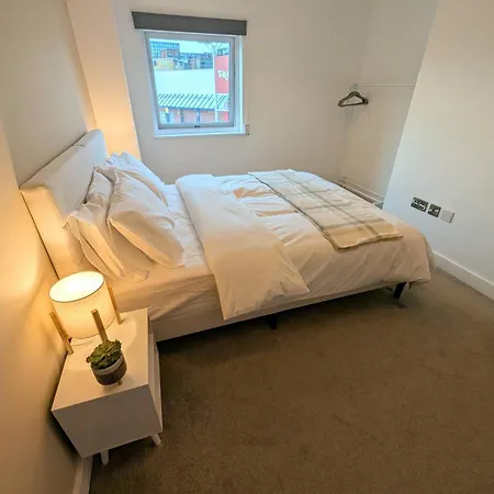 The Urban Nest - King Bed, Walk To C-centre アパート