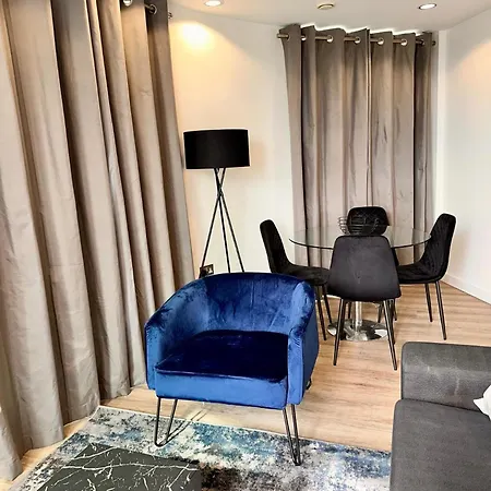 公寓 Riverview - Balcony - 4 Guests - Near Old Trafford