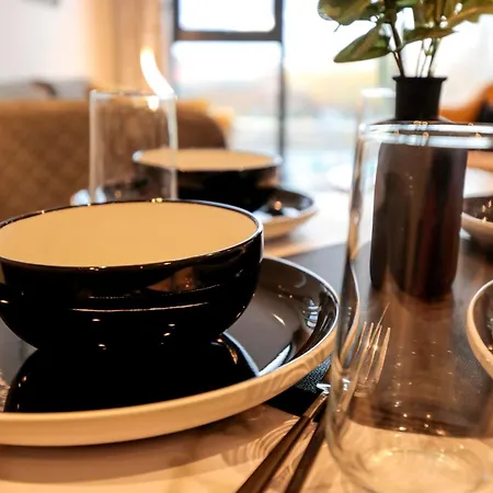 40 Percent Off Monthly 2 Bed Modern Near Piccadilly - Parking - Fast Wifi *