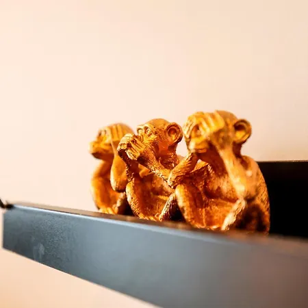 Modern 2 Bed, 2 Bath With Ensuite By Avalora Short Lets & Serviced Salford, Near Tram Manchester, Train Station, Parking Appartement *