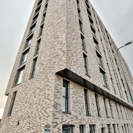 Apartmán Modern 2 Bed, 2 Bath With Ensuite By Avalora Short Lets & Serviced Salford, Near Tram Manchester, Train Station, Parking *