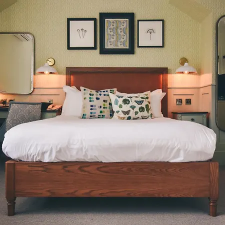 Hotel Eleven Didsbury Park 4*