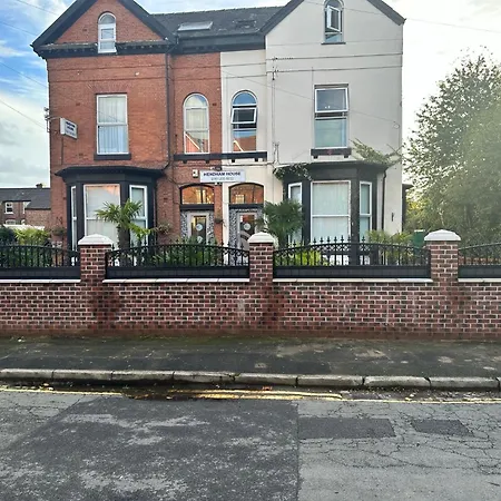 Hendham House - Near Etihad Stadium, Coop Live Arena, Ao Arena, Piccadilly Train Station & Centre Manchester