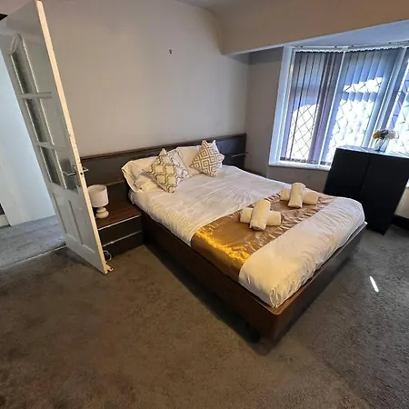 5br Jacuzzi, Garden & Parking 別荘 マンチェスター