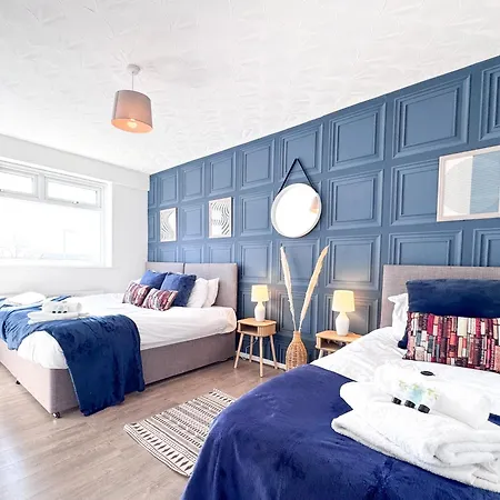 Contractor By Furnished Манчестер