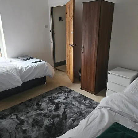 Comfort And Leisure מנצ'סטר