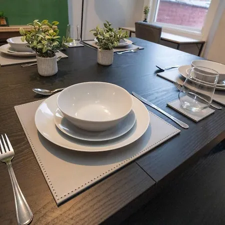 度假居 Free Parking Ao Arena Old Trafford 3 Bedroom *