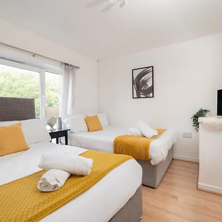Dom wakacyjny Stylish 4bd Townhouse - Centre - O2 Apollo *