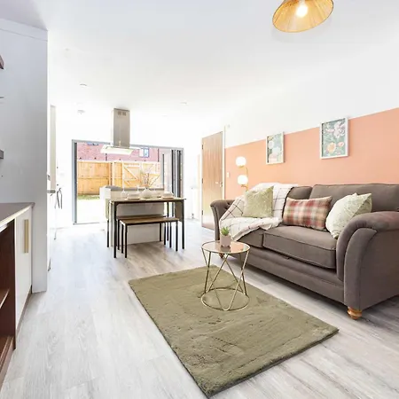 Holiday home Rest&recharge At Brookdale House *