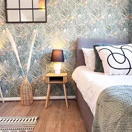 Contractor By Furnished 別荘 *