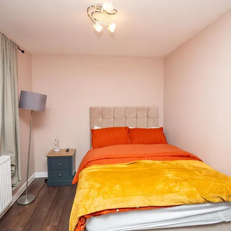 Elegant And Modern 3 Double Bedroom Near Centre Entire House Parking 3* マンチェスター