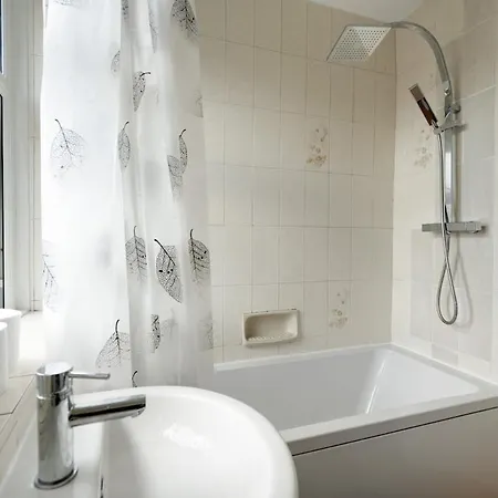 Comfy 3br - Pool Table - Games - Sleeps 8 *