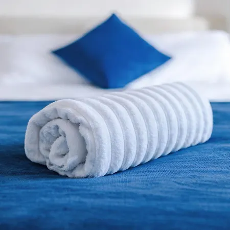 Spacious 3-bed With Free Parking And Near Centre *