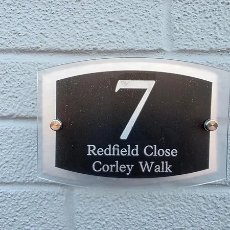 Nyaraló Away From *