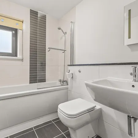 Bloom - Centre - Gated Parking Appartamento