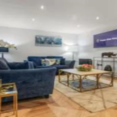 Apartament Luxury 7 Mins Walk To Salford - Pass The Keys *