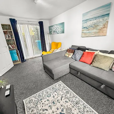 New Getaway - Free Gated Parking With Fob Manchester