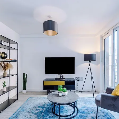 Beautiful 2 Bedroom Lejlighed *