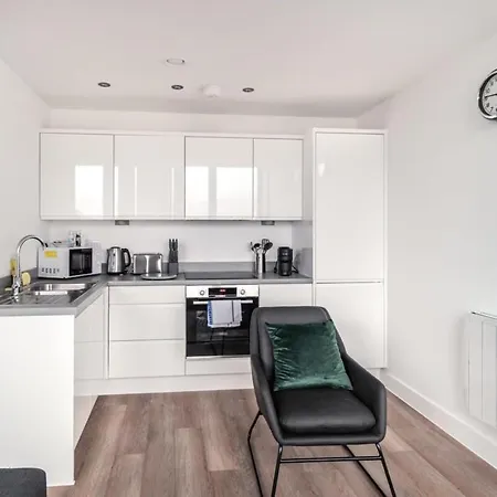 Stayzeni, Alexandra Rise 1 Bed Flat Apartmán *