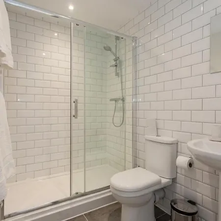 Apartmán Modern & Spacious 2 Bed By Old Trafford *