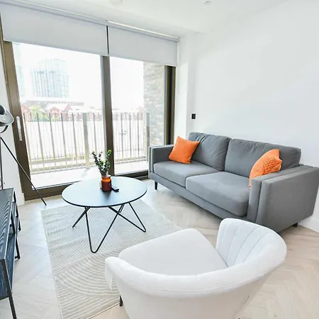 Contemporary 2 Bed Apartament *