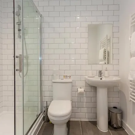 Modern & Spacious 2 Bed By Old Trafford Lejlighed *