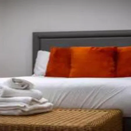 Beautiful Newly Built Flat - Walk To Centre - Pass The Keys Appartement