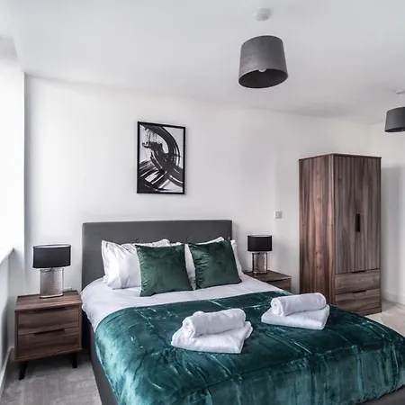 Stayzeni, Alexandra Rise 1 Bed Flat * Manchester