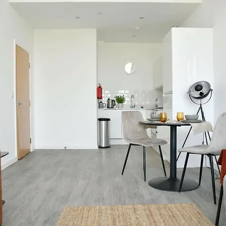 Spacious 1 Bed Near Etihad * Manchester