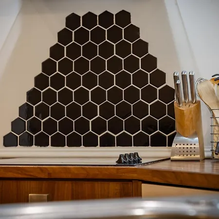 Bloom - Centre - Gated Parking Appartamento